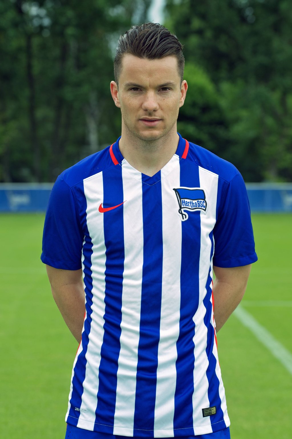 Alexander Baumjohann: Gerade genug Zeit, ein paar Spuren auf dem niedersächsischen Rasen zu hinterlassen, nicht im Spiel.