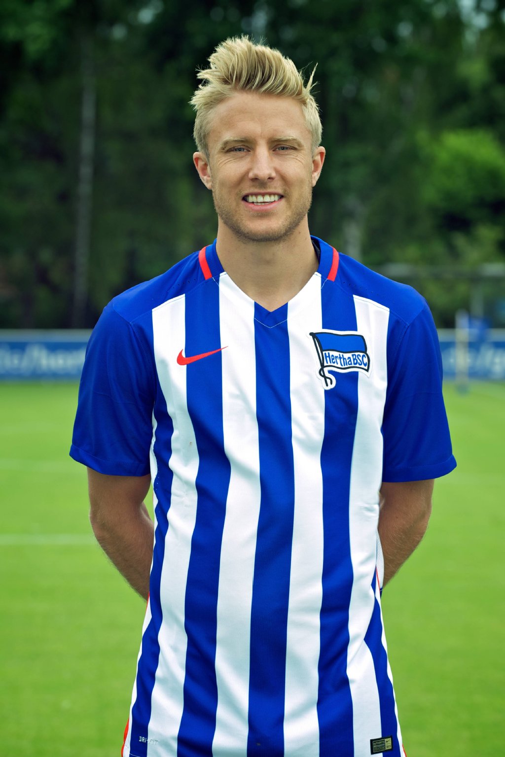 Per Skjelbred, Mittelfeld: Beging mal wieder die cleversten Fouls und fiel auch sonst durch Spielintelligenz auf. Bekam ja keine Gelbe Karte. Bekam hinterher nur Lob und Krämpfe.