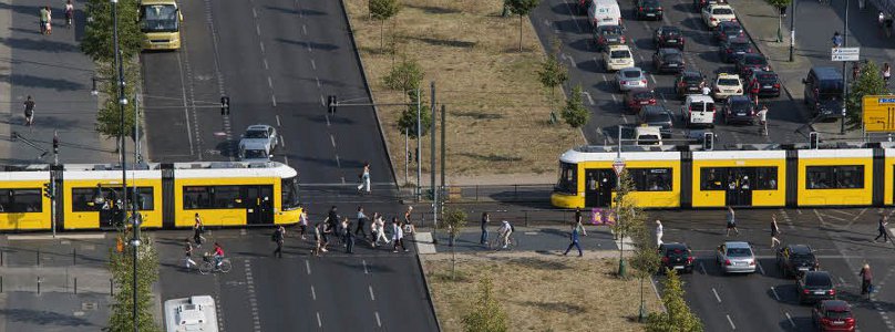 Personalmangel Bei Den Berliner Verkehrsbetrieben: Die BVG Streicht ...