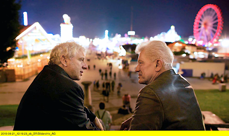 Franz Leitmayr (Udo Wachtveitl, l.) und Ivo Batic (Miroslav Nemec) vor der authentischen Oktoberfest-Kulisse.