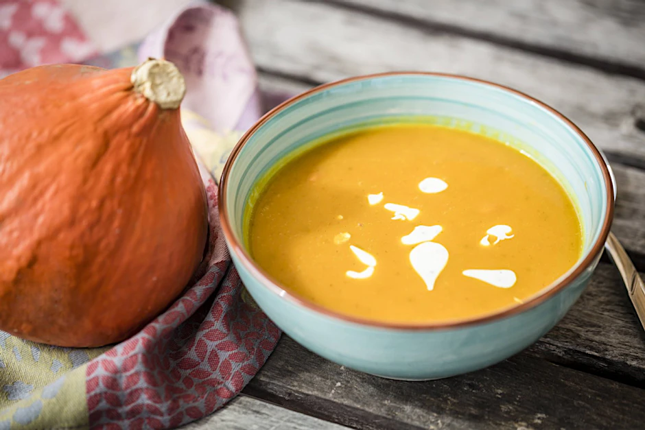 Im Herbst und im Winter schmeckt nichts besser als eine leckere, warme Suppe.