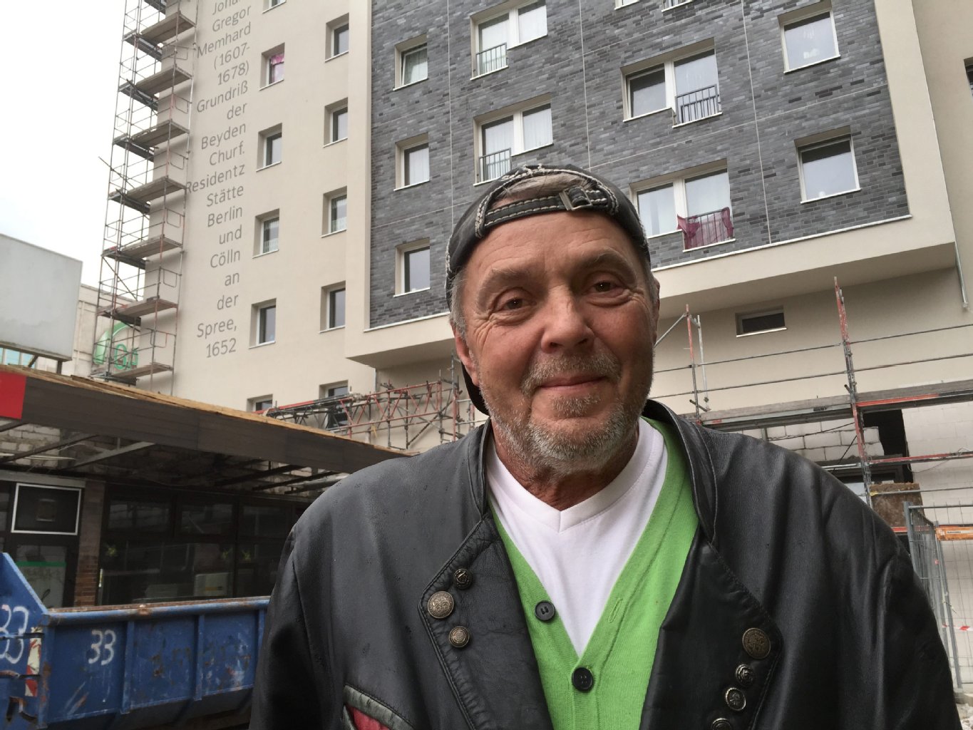 Und Norbert Witte setzt sich nach Peru ab. Auf diesem Foto ist Witte im September 2015 am Alexanderplatz in Berlin zu sehen.