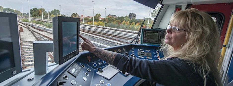 Annette Seidel fährt die S-Bahn: eine Frau in einer Männerdomäne.