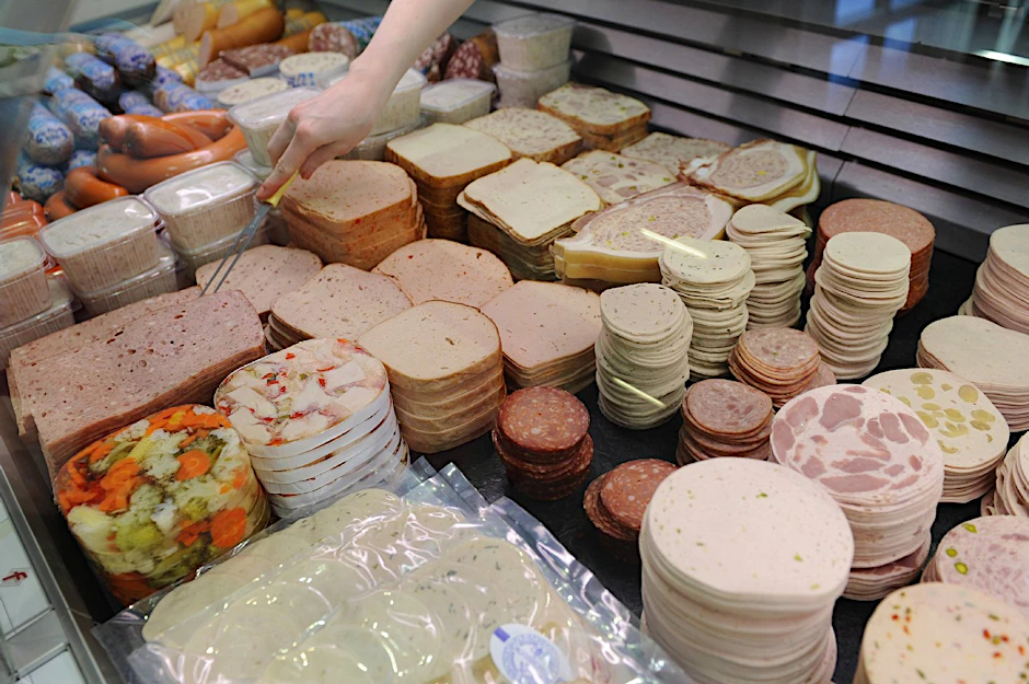 Die Lust auf Wurst ist getrübt. Laut einer Studie der Internationalen Agentur für Krebsforschung ist rotes Fleisch wahrscheinlich krebserregend.