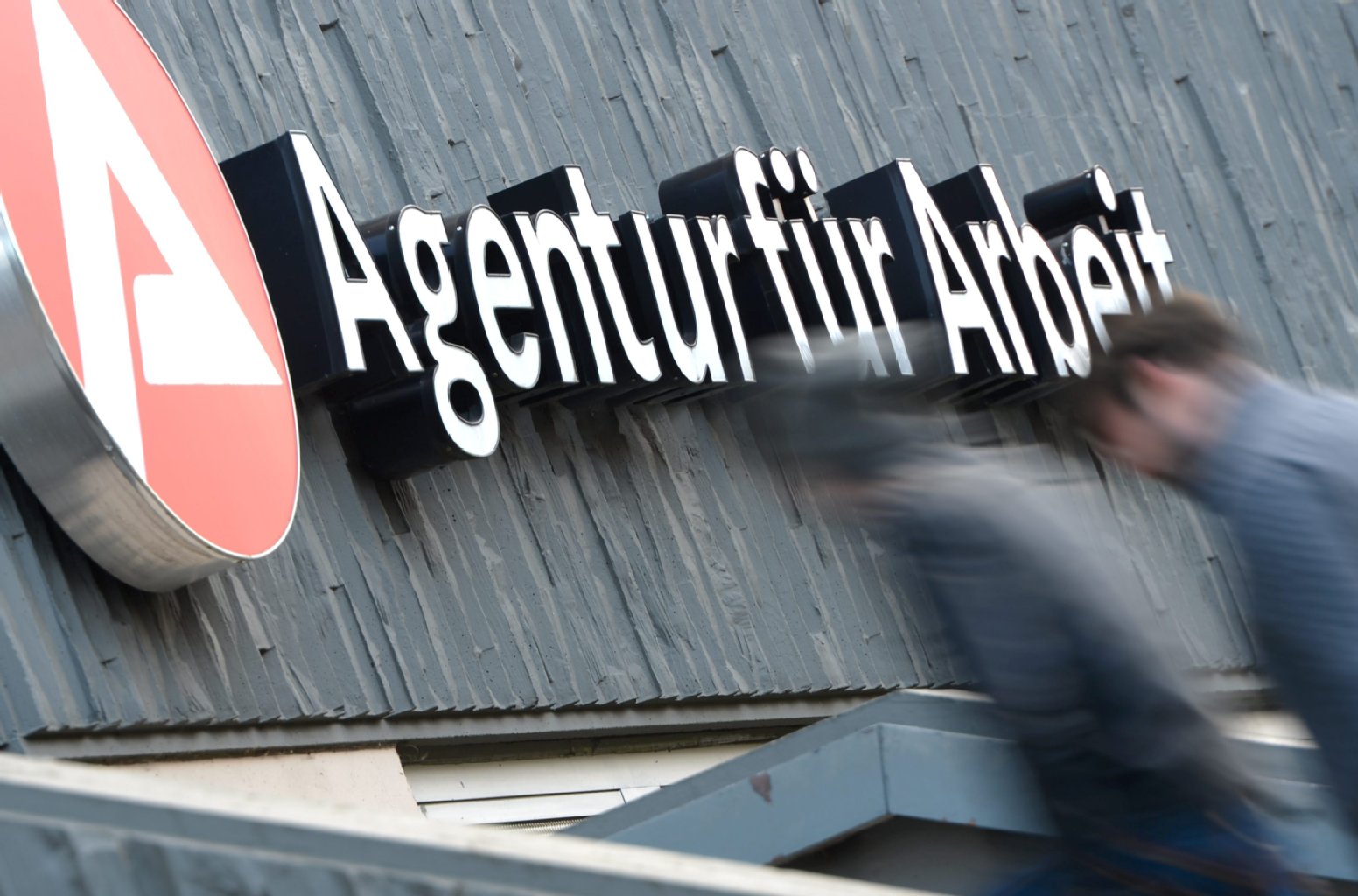 Berliner Arbeitslosenquote sinkt erneut