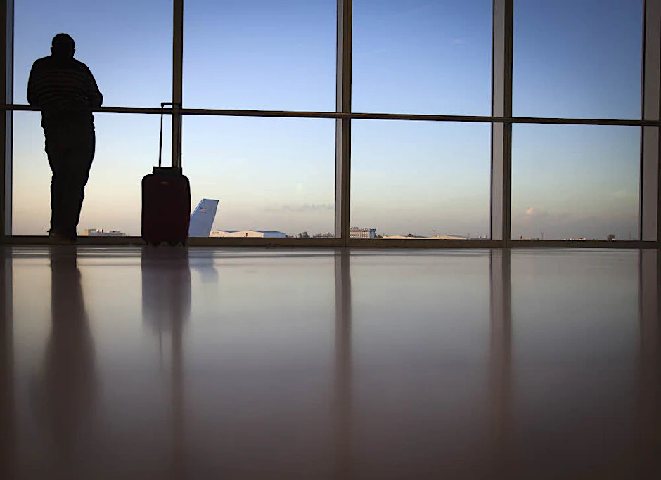 Den eigenen Koffer hat man gern an seiner Seite, spätestens am Ziel der Reise. Was aber tun, wenn er nicht ankommt?