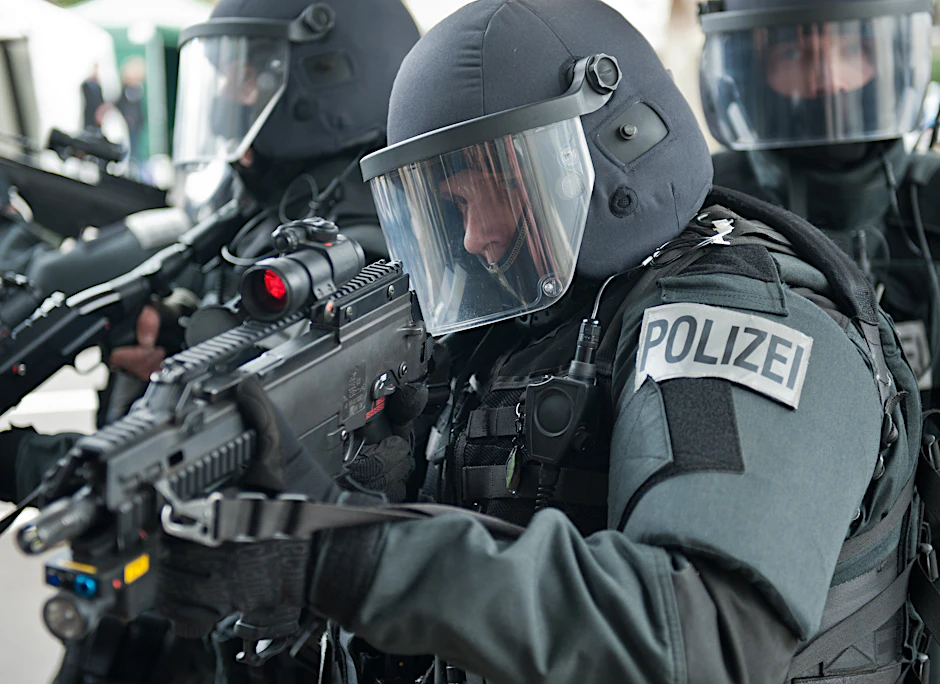 SEK-Beamte im Einsatz (Symbolbild).
