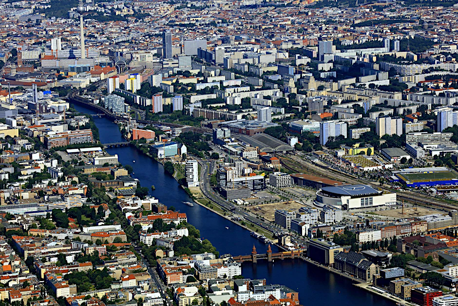 Die Oberbaumbrücke über die Spree.
