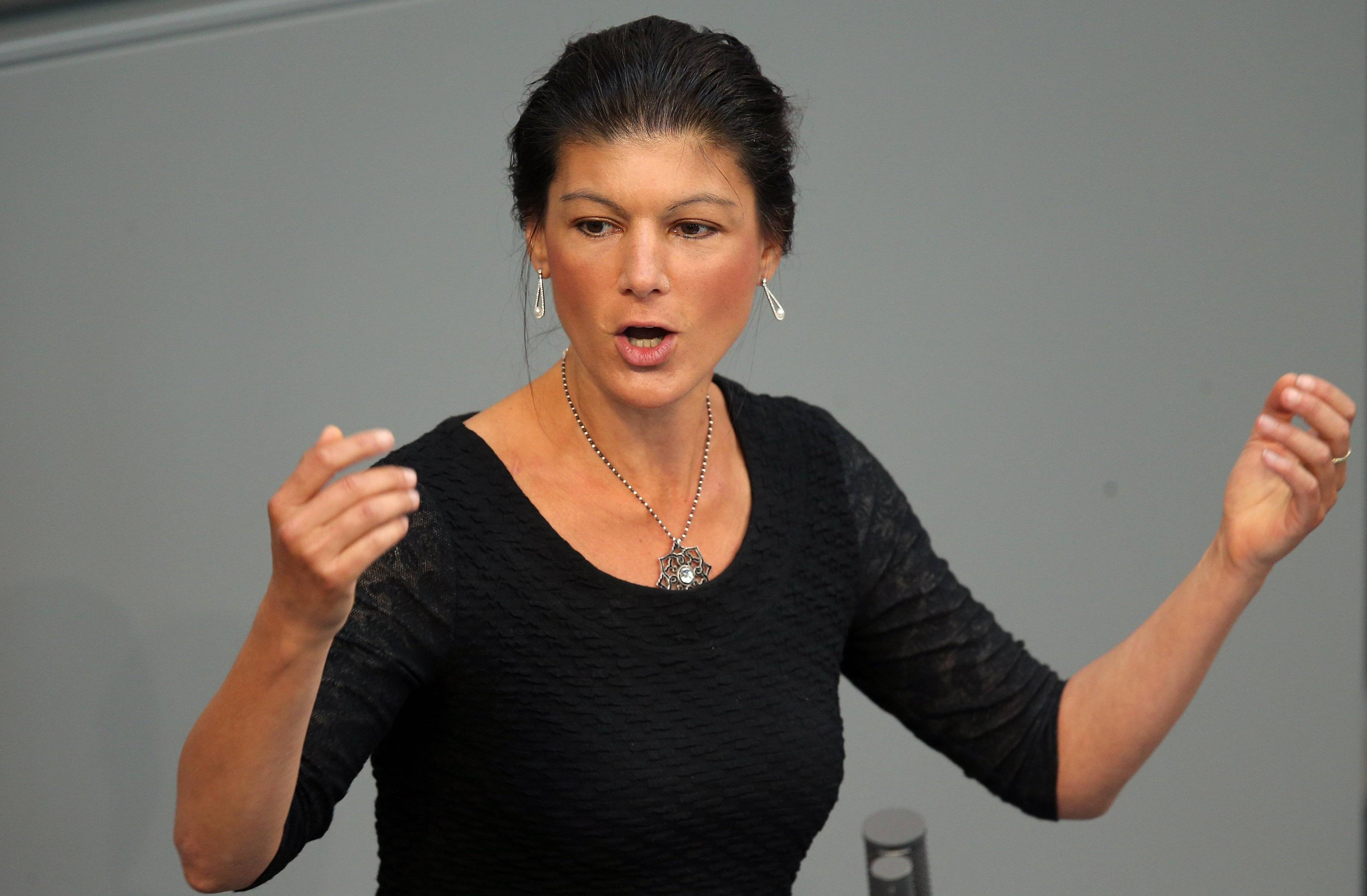 BSW: Kasperle-Theater Mit Sahra Wagenknecht