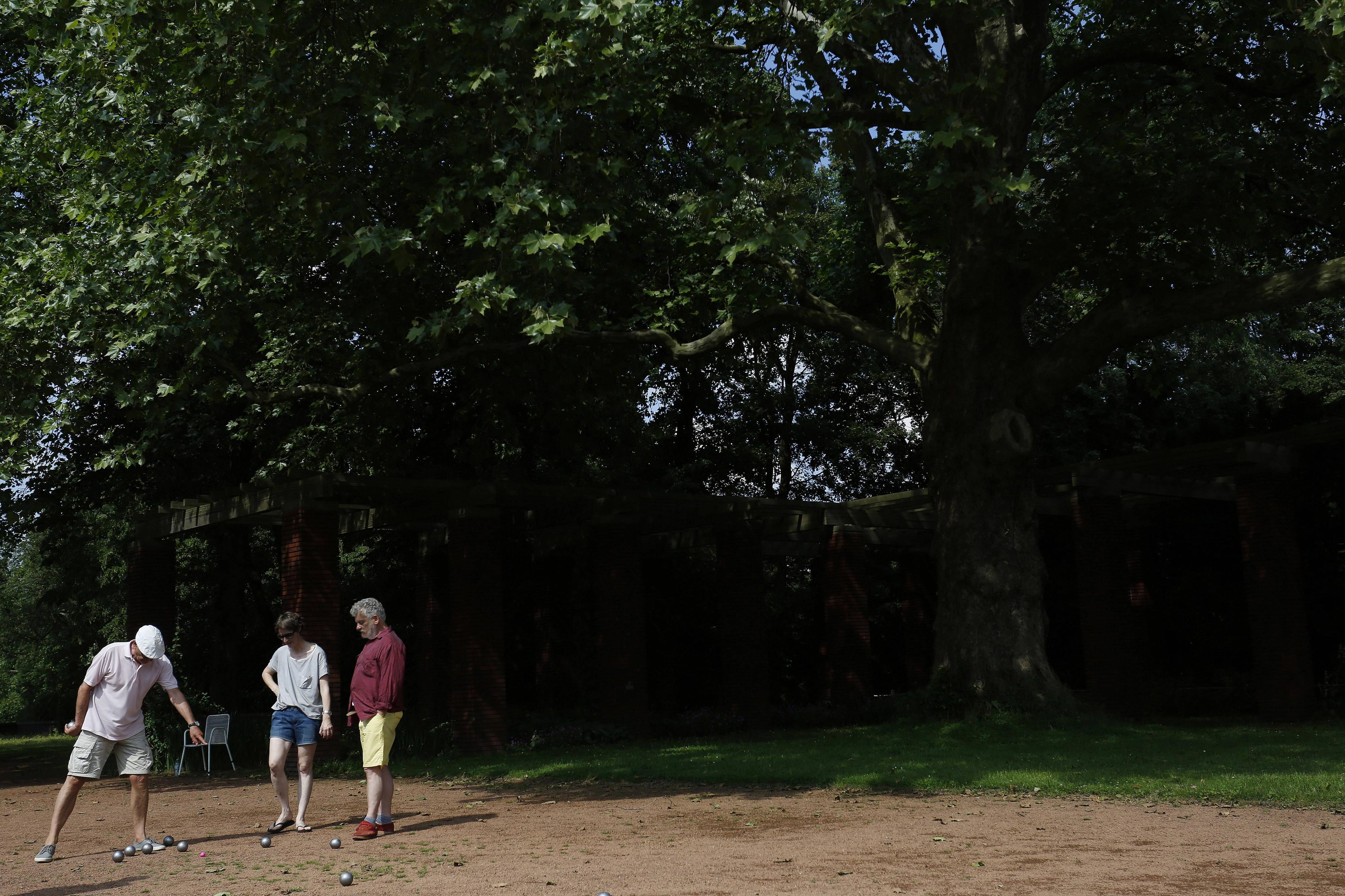 Boule wird unter anderem im Mauerpark gespielt.