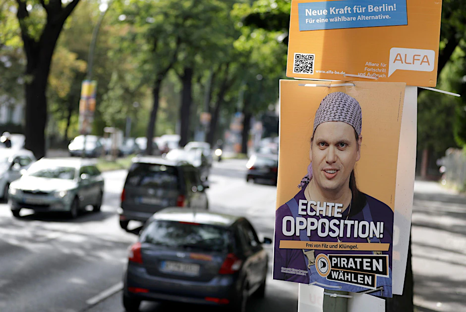 Claus-Brunner auf einem Wahlplakat der Berliner Piraten.