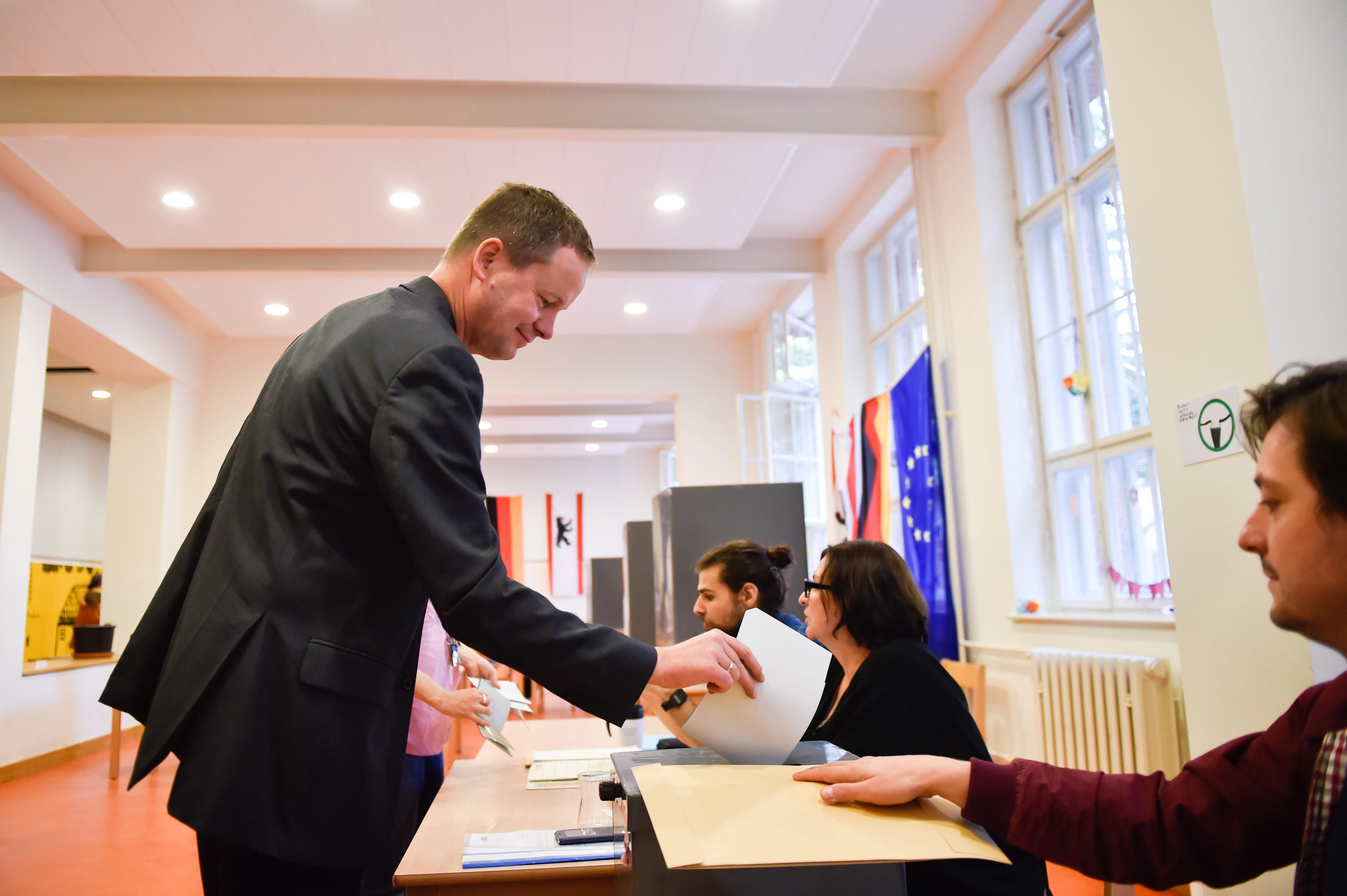 Der Spitzenkandidat der Partei Die Linke, Klaus Lederer. Seine Partei darf laut aktuellen Umfragewerten womöglich bald wieder regieren - falls es zu einem rot-rot-grünen Bündnis kommt.