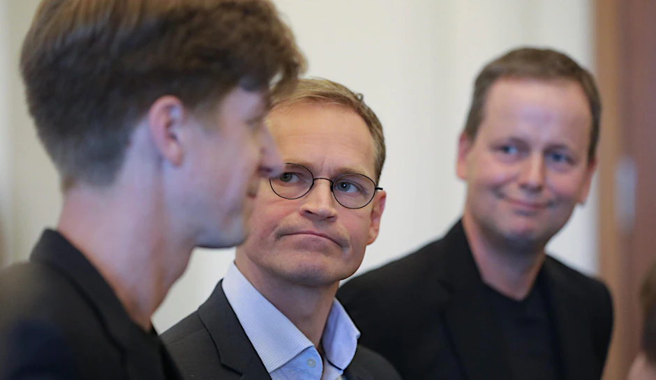 Klaus Lederer, Spitzenkandidat der Partei Die Linke, Berlins Regierender Bürgermeister Michael Müller und der Grünen-Landesvorsitzende Daniel Wesener.