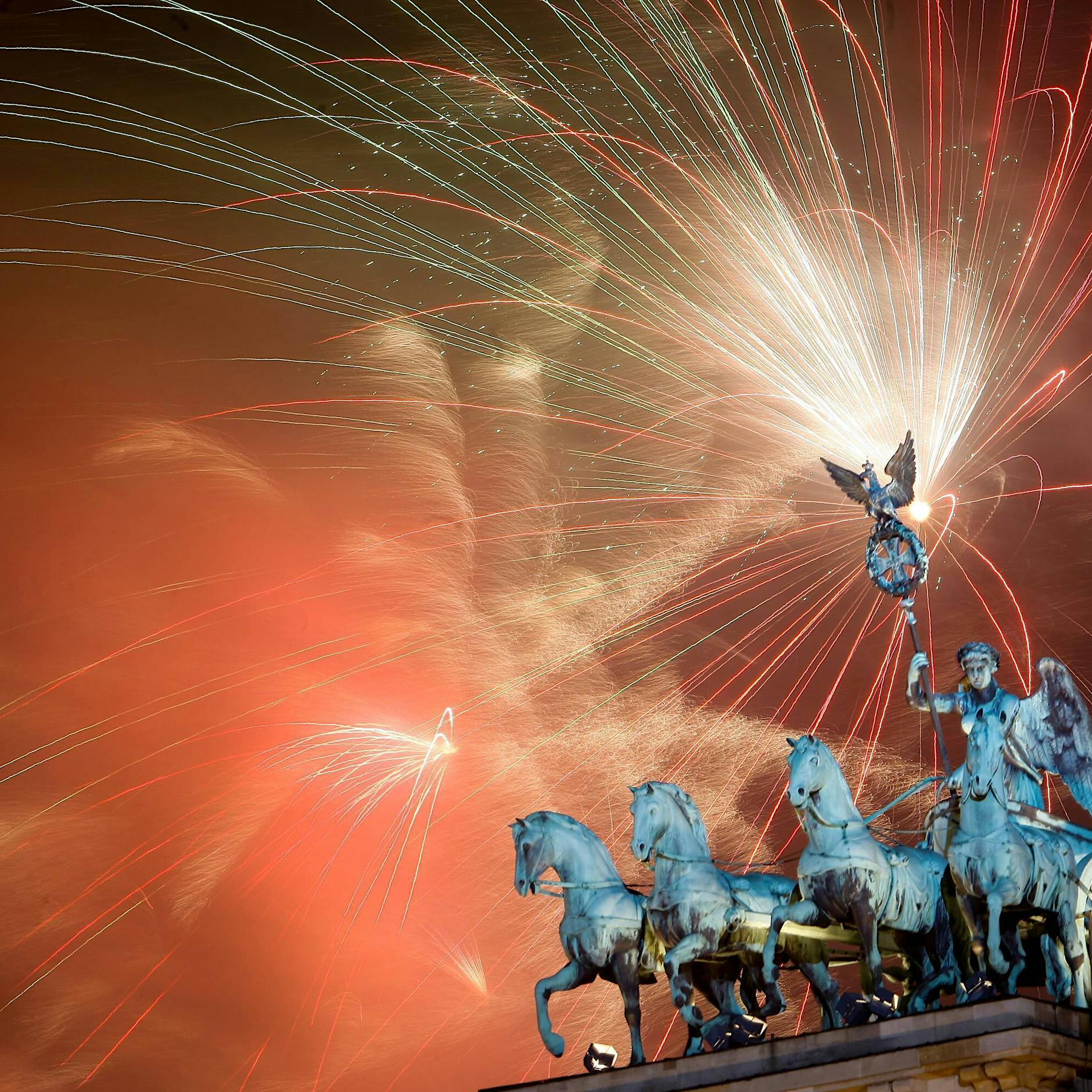 Silvesterparty 2025 am Brandenburger Tor in Berlin abgesagt – Bericht