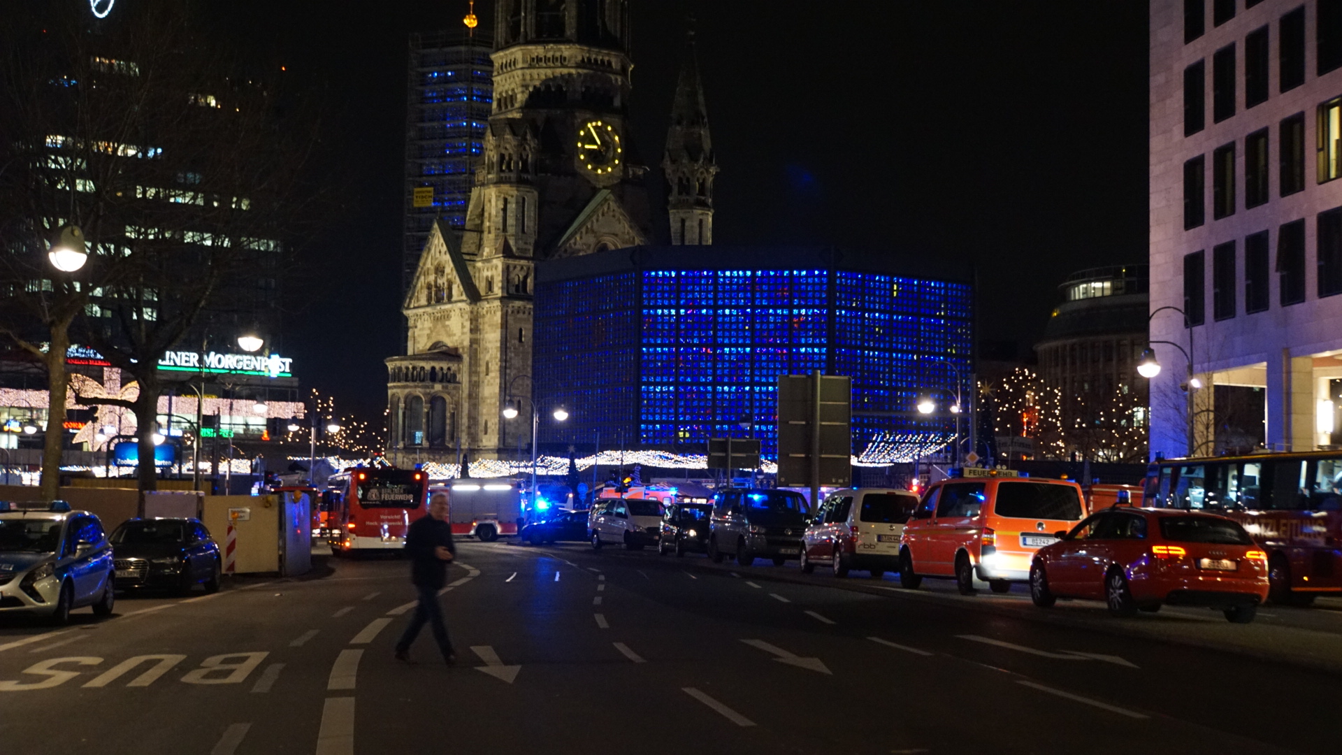 Auf den Weihnachtsmarkt an der Gedächtniskirche ist ein Anschlag verübt worden.