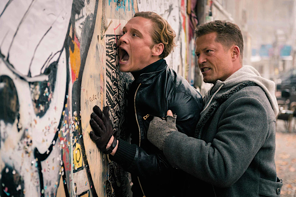 Erst standen Matthias Schweighöfer (l) und Til Schweiger für "Vier gegen die Bank" vor der Kamera. Jetzt drehen sie gemeinsam einen neuen Film.