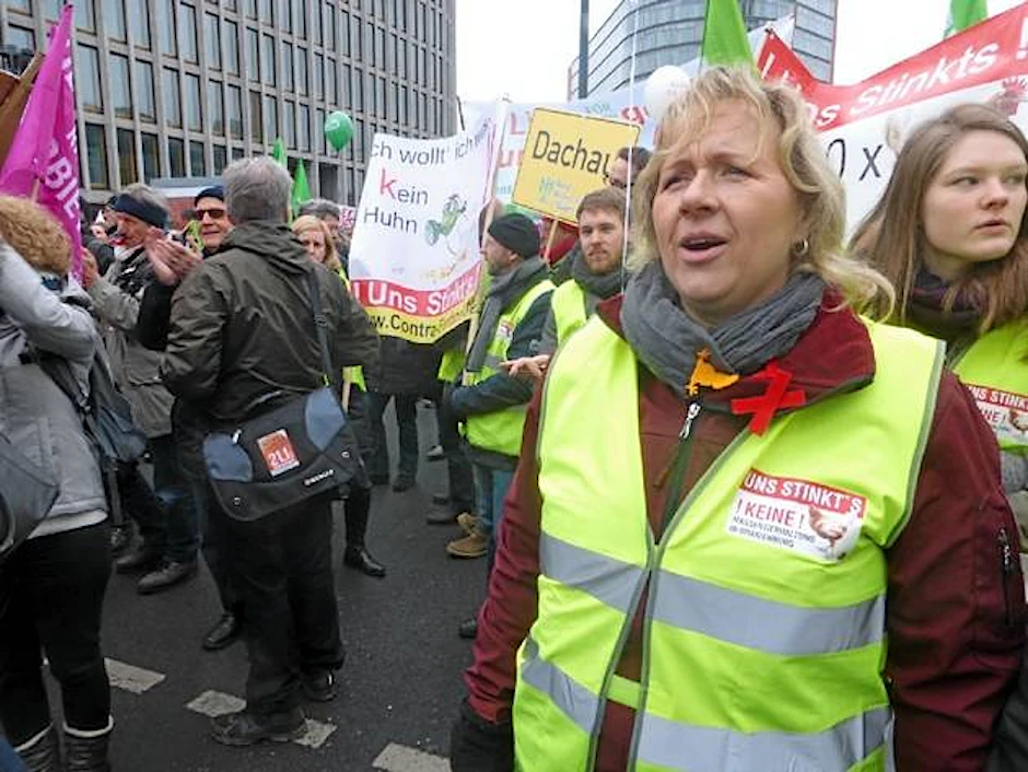 Protest gegen die Massentierhaltung auf dem Potsdamer Platz. 