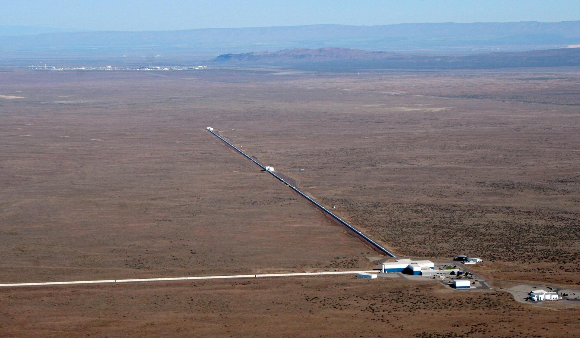 Im Gravitationswellen-Observatorium Ligo in den USA werden die minimalen Signale registriert.