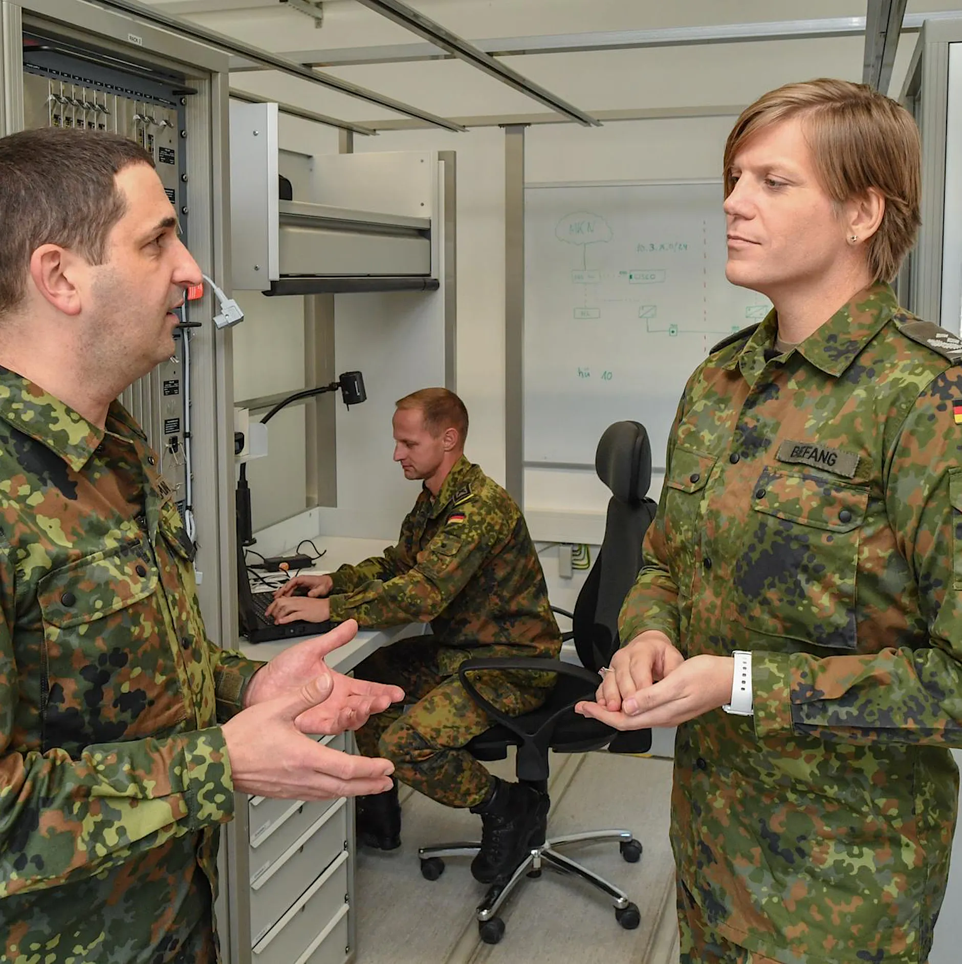 Transsexuelle bei der Bundeswehr: Diese Kommandeurin begann ihre Karriere als Mann