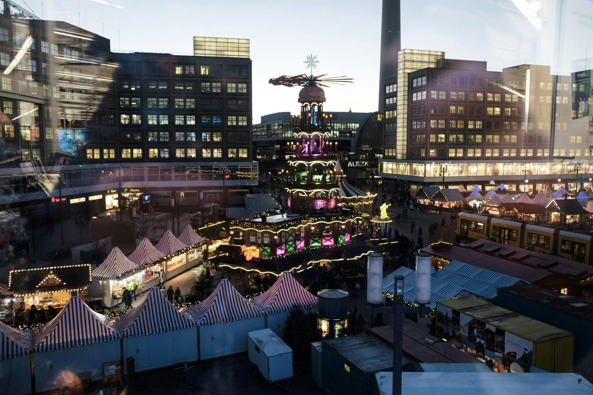 Weihnachtsmarkt auf dem Alexanderplatz in Berlin-Mitte: Öffnungszeiten 