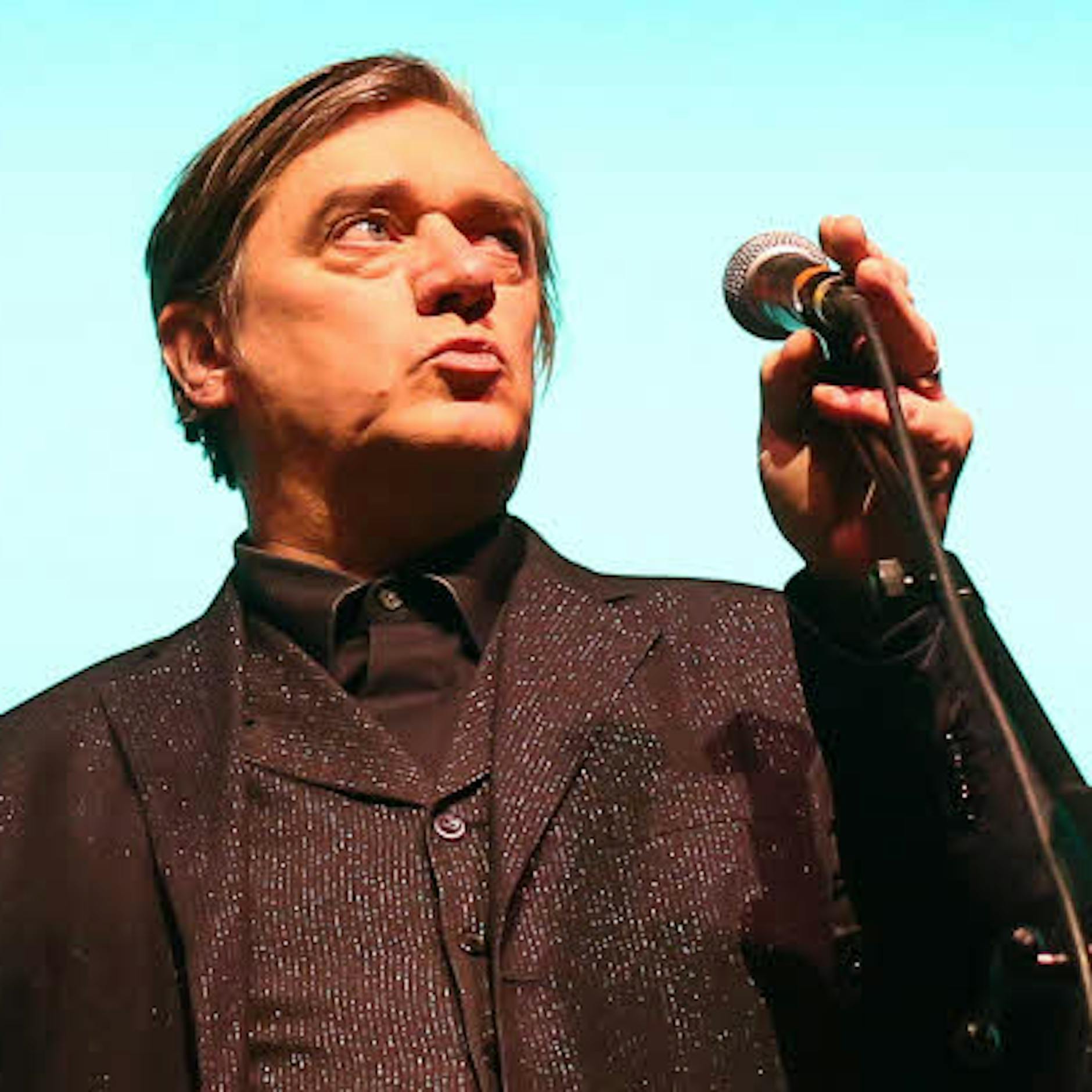 Image - Einstürzende Neubauten in der Columbiahalle Berlin: Die Vogelscheuche von einst beherrscht noch das Krachgetön