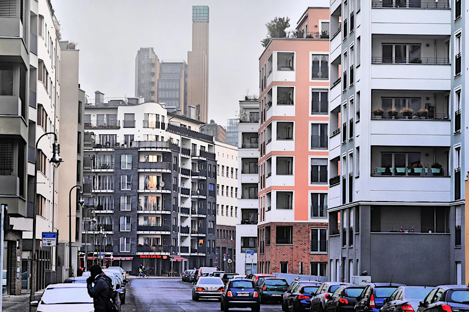 Scheint in Berlin mittlerweile ein Naturgesetz zu sein: Die Immobilienpreise steigen.