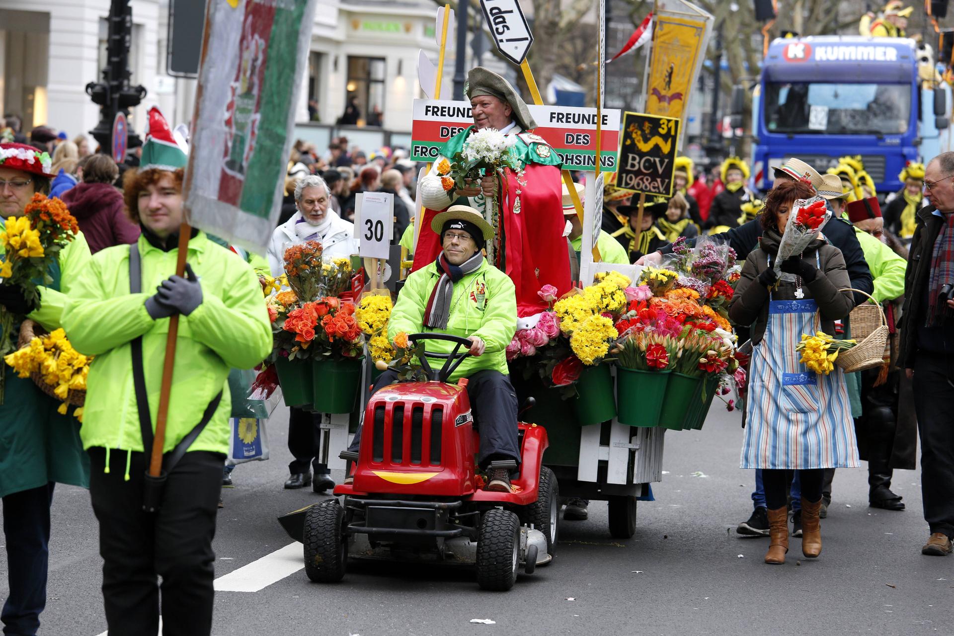 Image - Karnevalszug 2017 in Berlin: Diese Straßen in Berlin sind am Sonntag gesperrt