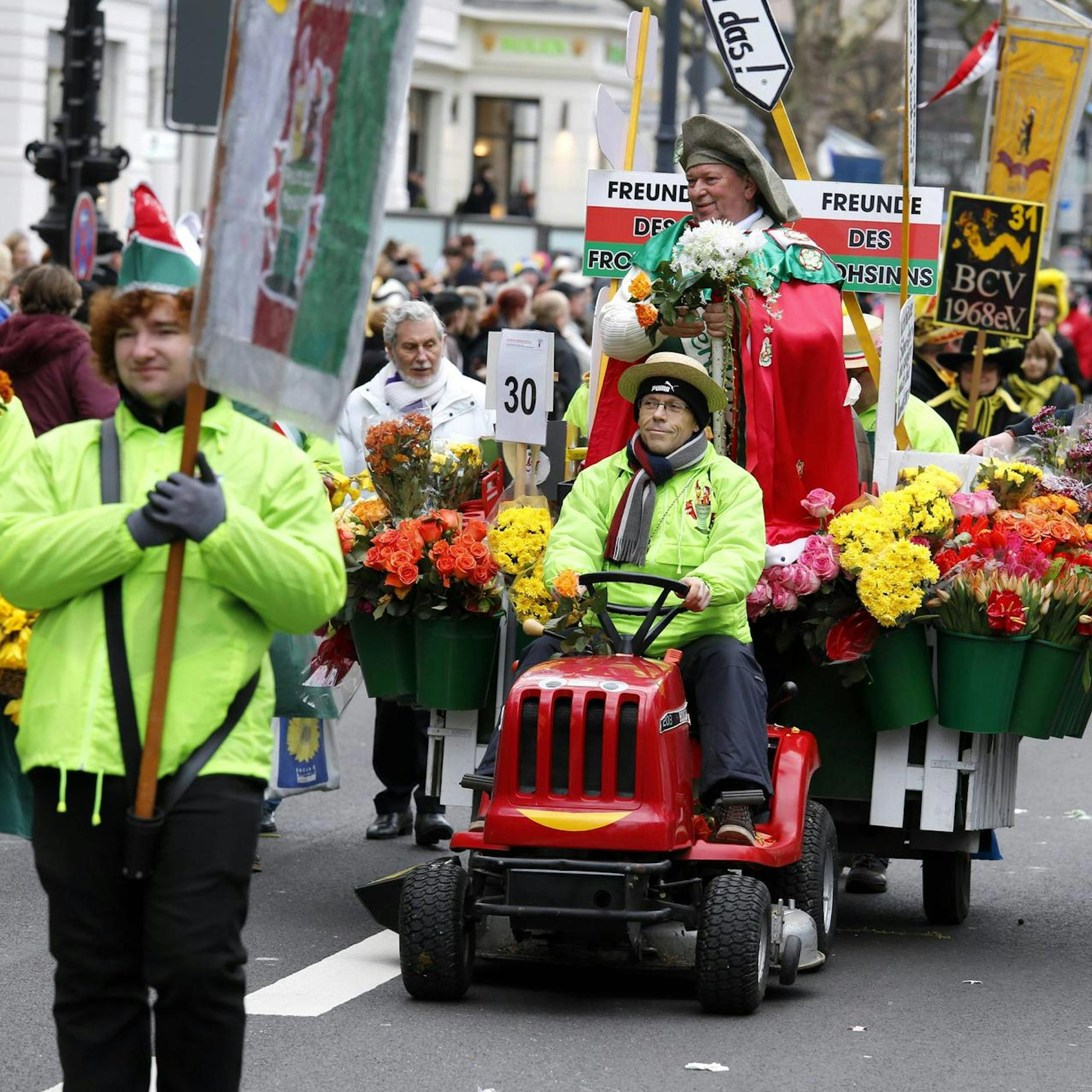 Image - Karnevalszug 2017 in Berlin: Diese Straßen in Berlin sind am Sonntag gesperrt