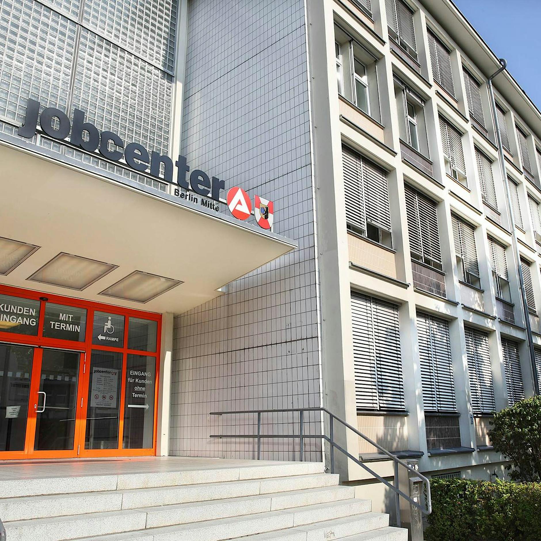 Auszahlung des Bürgergelds in Berlin verzögert sich: Das ist der Grund