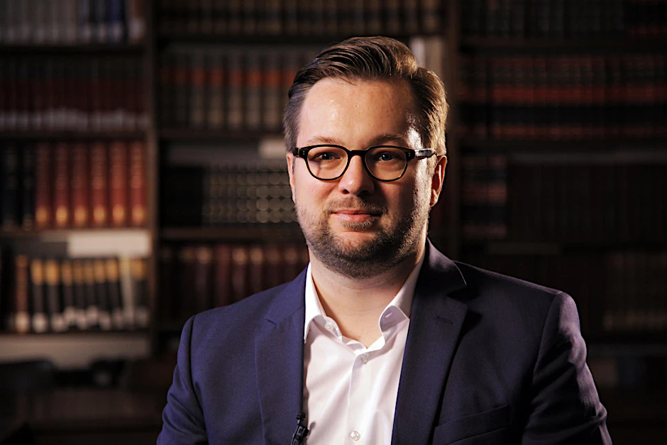 Oliver Nachtwey sagt, selbst in früheren Prestigeberufen haben sich Angst und Unsicherheit breit gemacht.