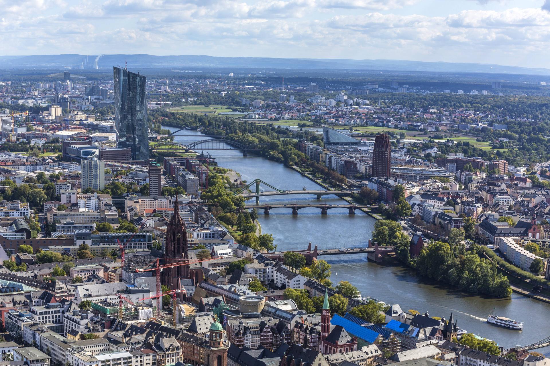 Platz 7: Frankfurt am Main ist die größte Stadt Hessens. 
