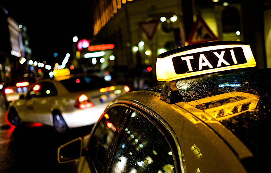Ein Taxi in Berlin (Symbolbild).