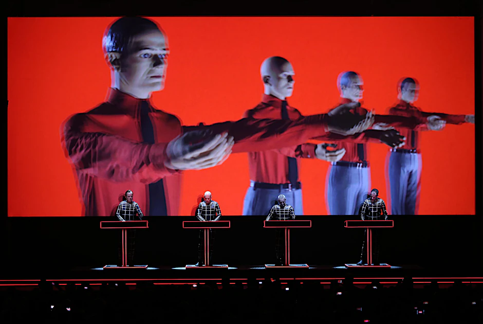 Einziges Deutschlandkonzert 2024 – Kraftwerk treten in Dresden auf dem Theaterplatz vor der Semperoper auf!