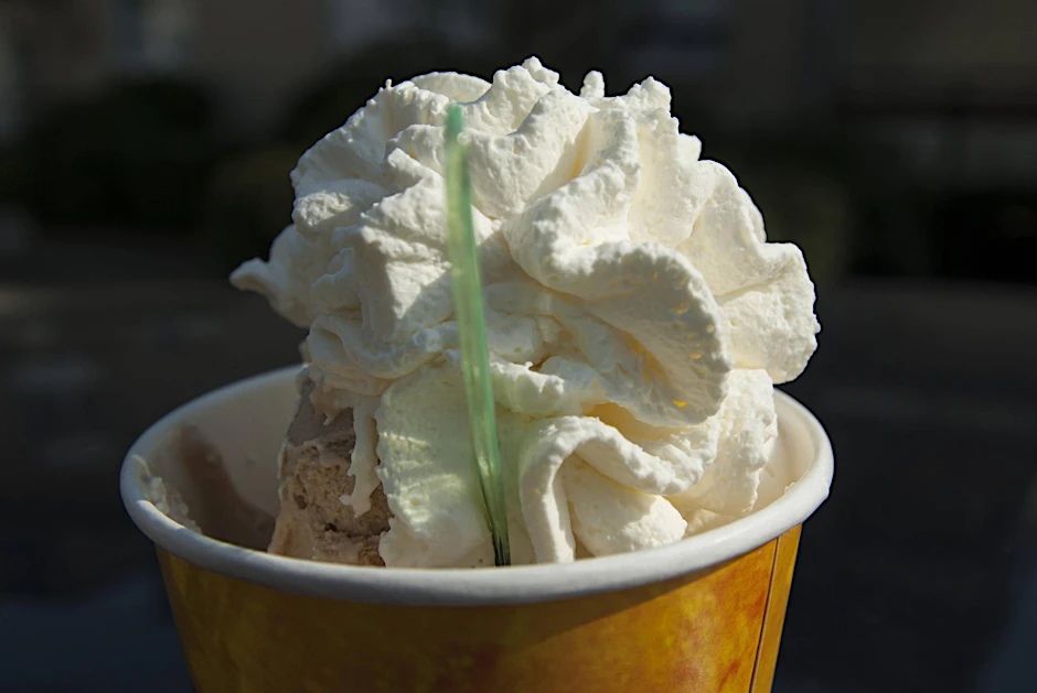Im Streit um ein Eis haben zwei Betrunkene Kinder angegriffen. 
