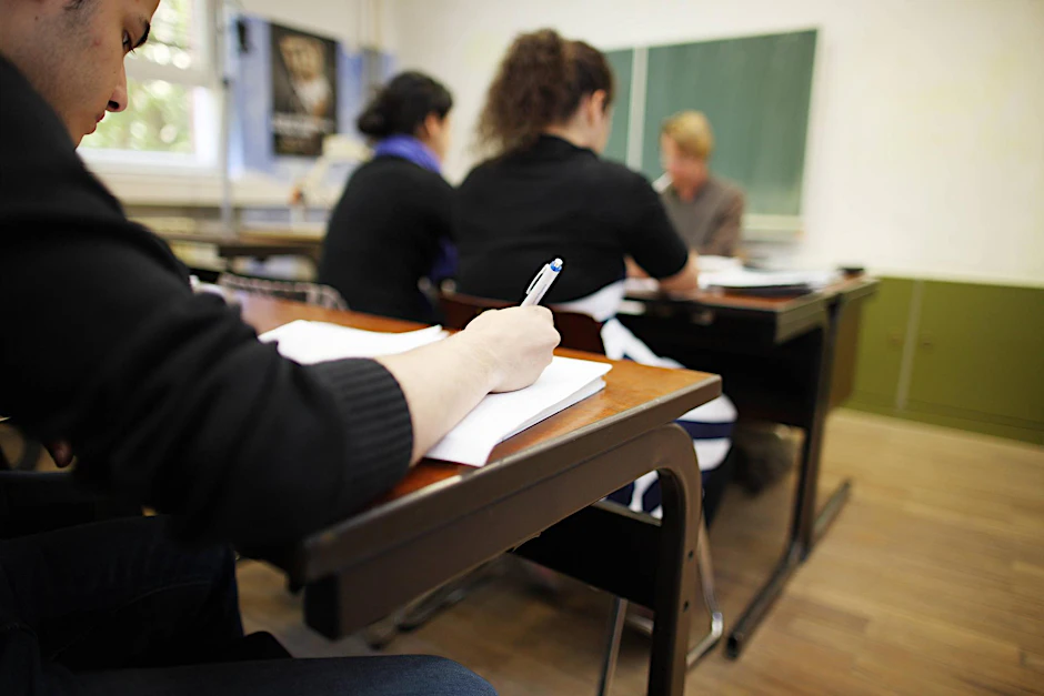 Schulunterricht in Berliner Klassenzimmer (Symbolbild).