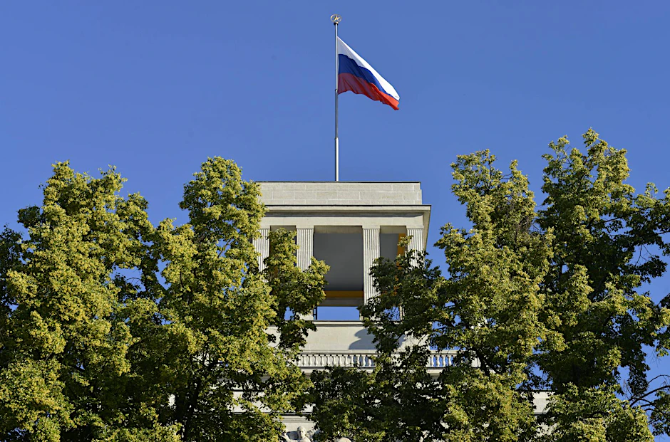 Die russische Botschaft in Berlin. 