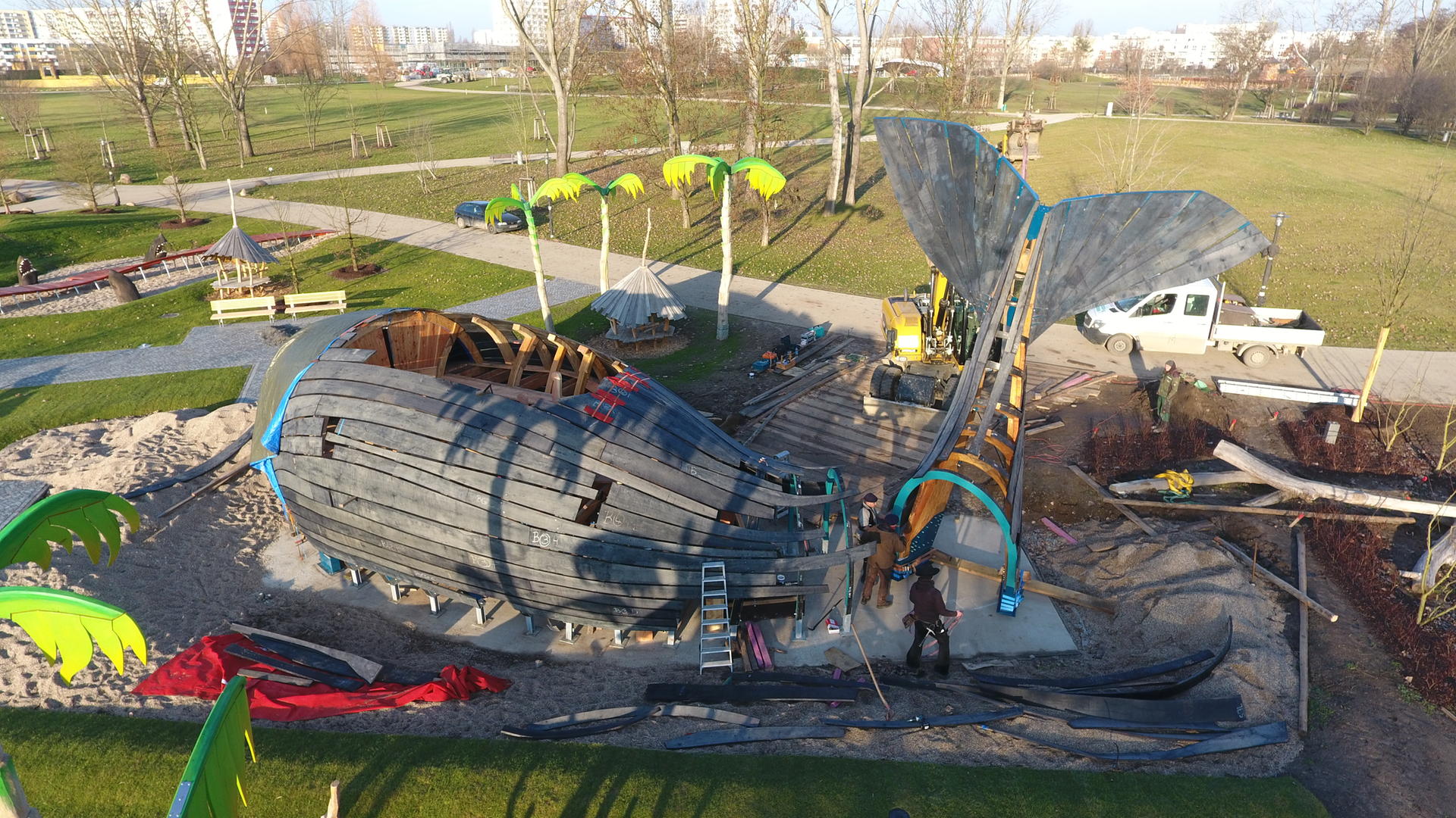 Vor der Eröffnung: Bauarbeiten am Wasserspielplatz der IGA.