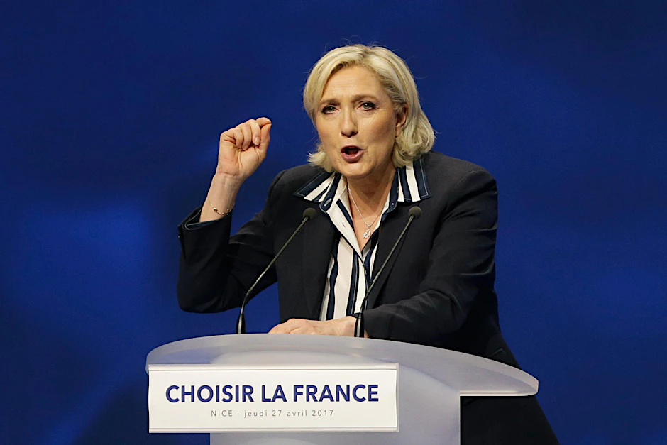 Die französische Rechtspopulistin und Präsidentschaftskandidatin Marine Le Pen setzt weiter auf scharfe Angriffe auf ihren Konkurrenten Emmanuel Macron.