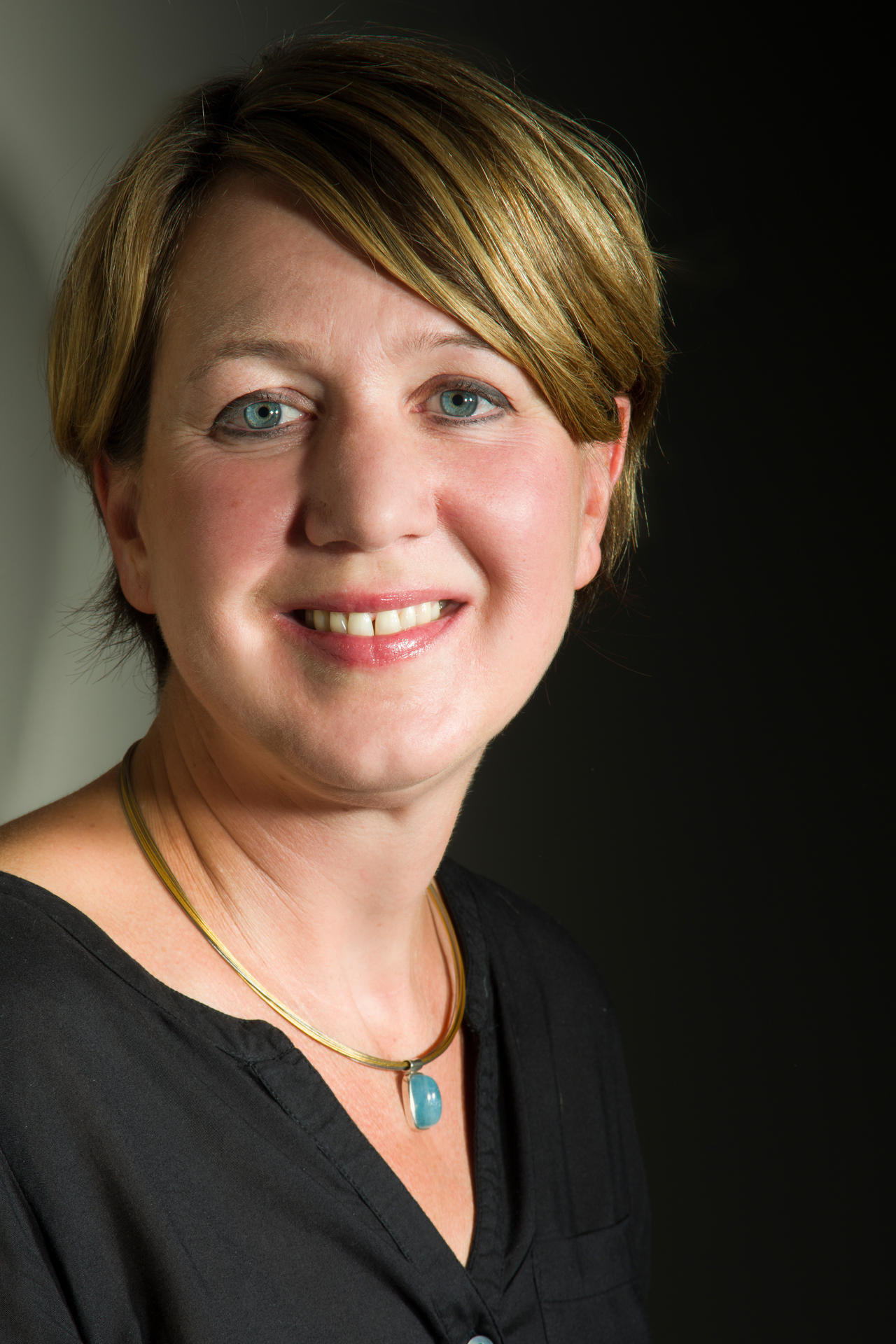 Dr. Gunda Backes ist Diplom Oecotrophologin. 