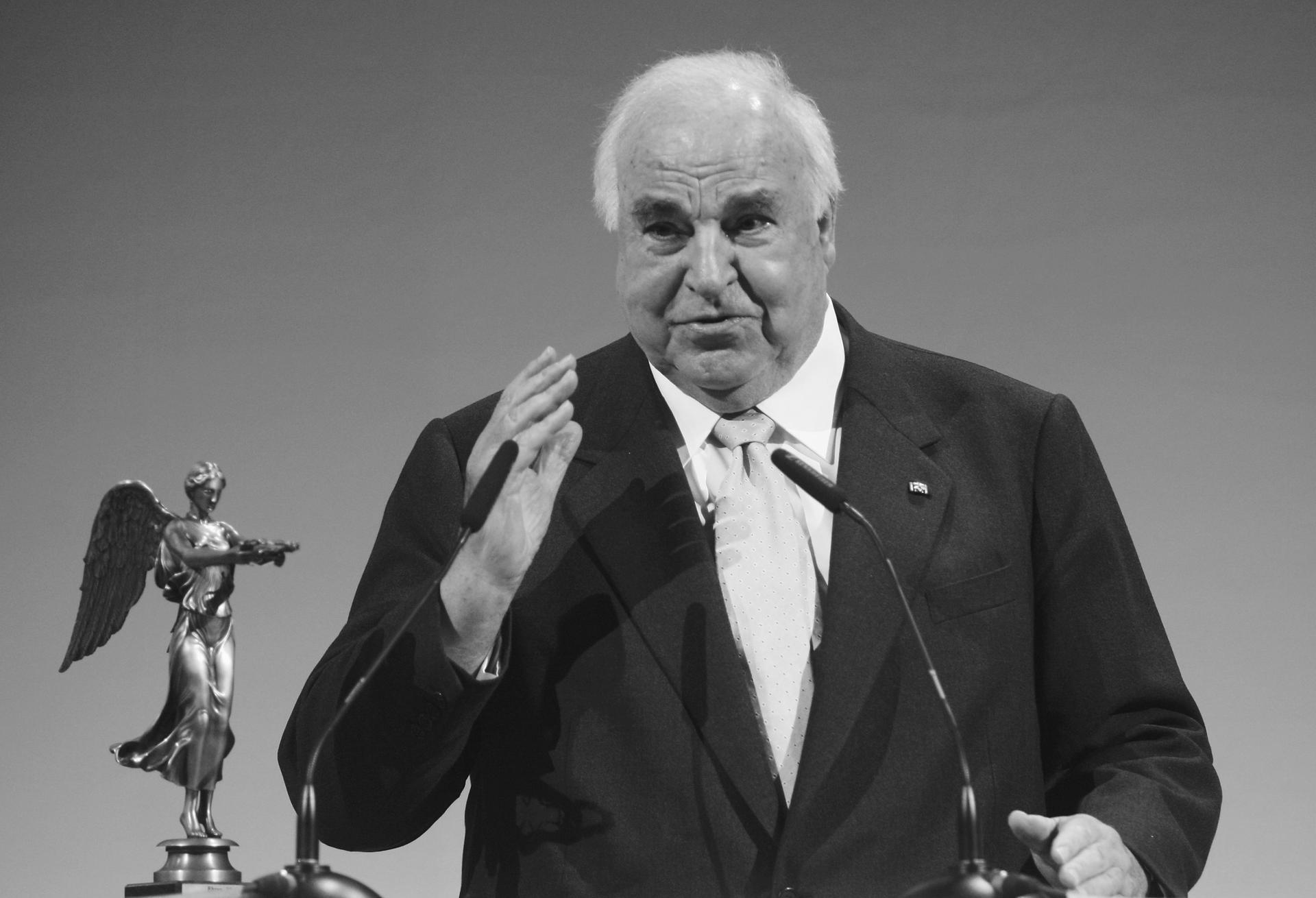 Helmut Kohl: Für Die Deutschen Wird Er Der „Kanzler Der Einheit“ Bleiben