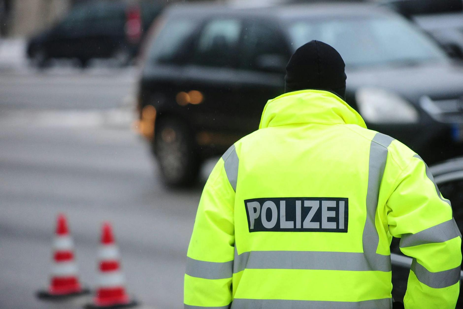 Die Berliner Polizei achtete im März vermehrt auf Alkohol und Drogen im Autoverkehr. 