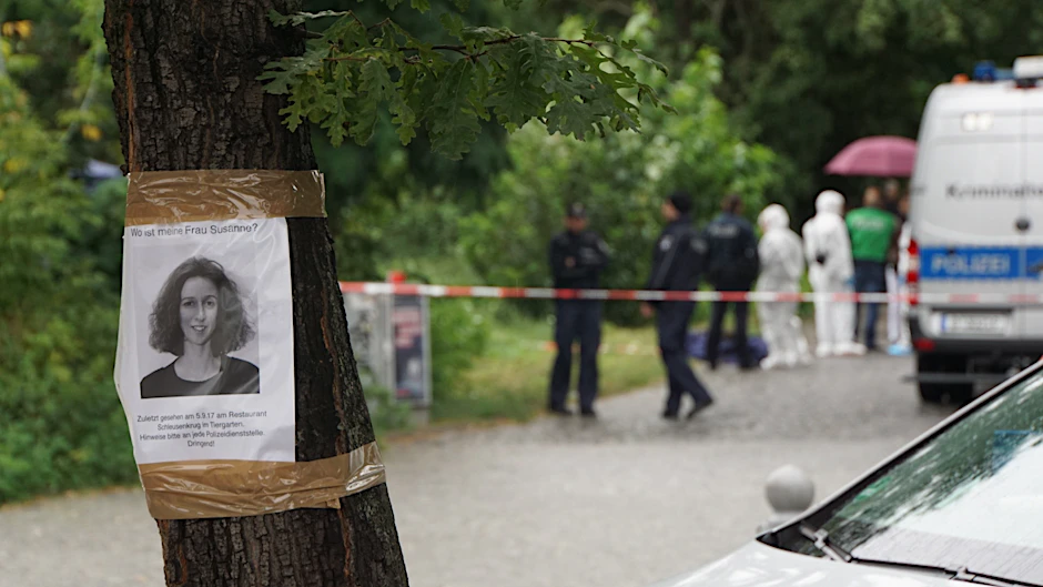 Mit Plakaten wurde im Tiergarten nach Susanne F. gesucht. 