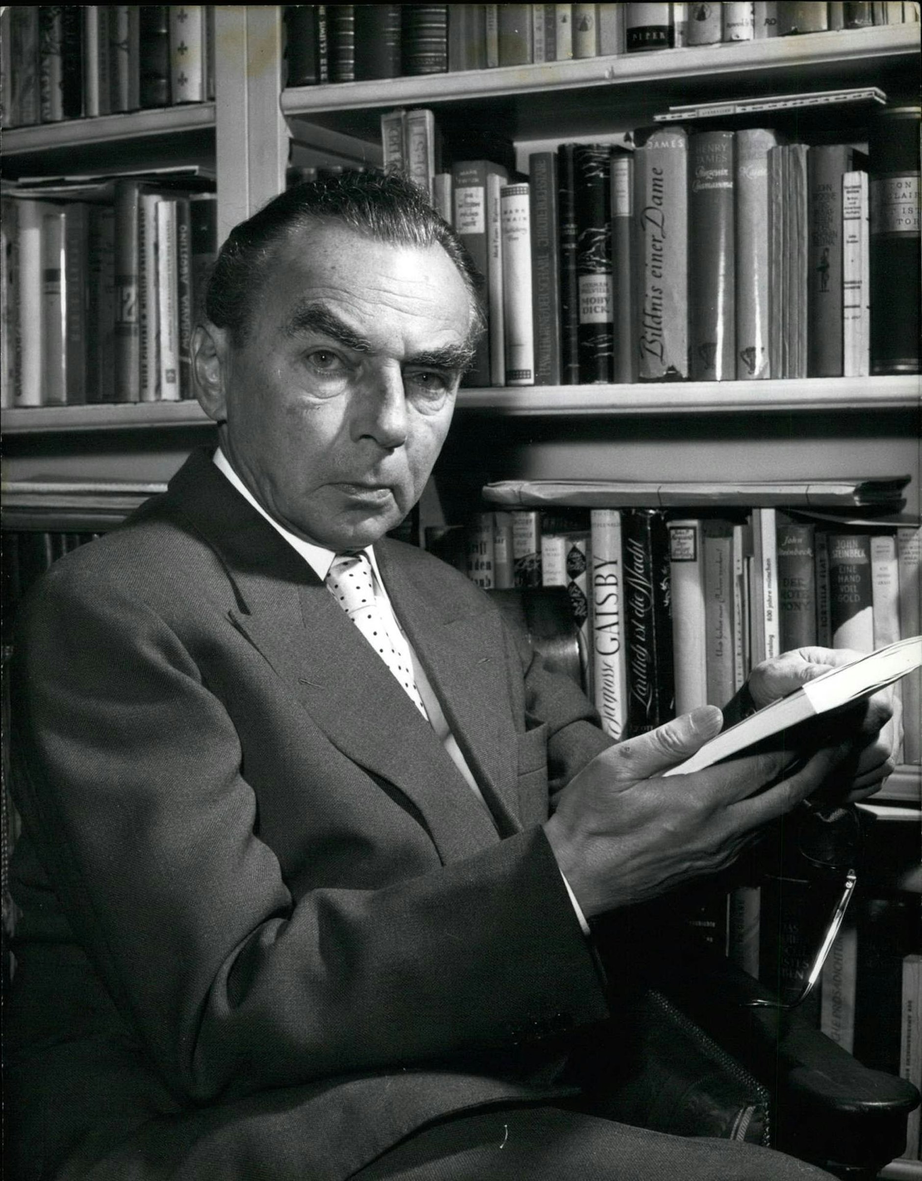 Berlin In Zahlen Erich Kästner Gedichtanalyse Erich Kästner: Was sein Gedicht "Berlin in Zahlen" über Berlin sagt