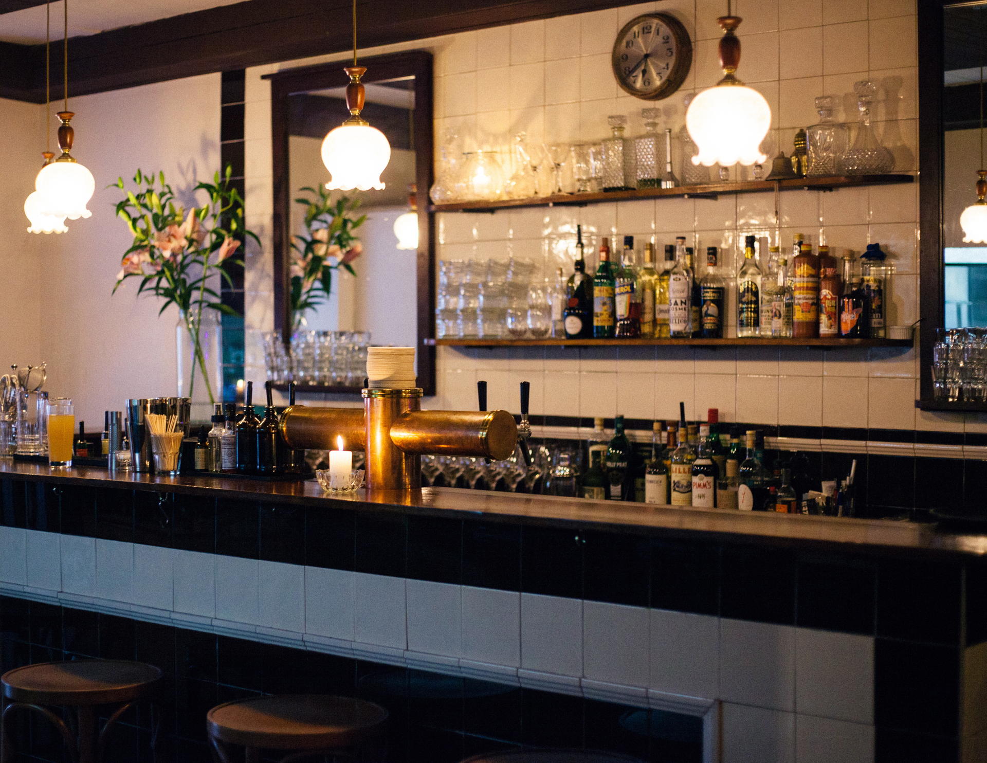 Im Kreuzberger St. Bart wird die Tradition des rustikalen britischen Gastro-Pubs gepflegt.