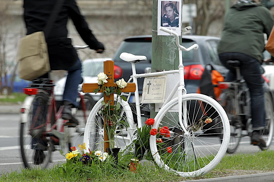 Neun Radfahrer starben im vergangenen Jahr auf Berlins Straßen.