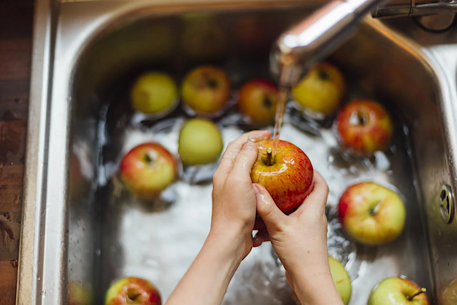 Nur einem kleinen Teil der Bevölkerung gelingt es, konsequent gesund und in Maßen zu essen.