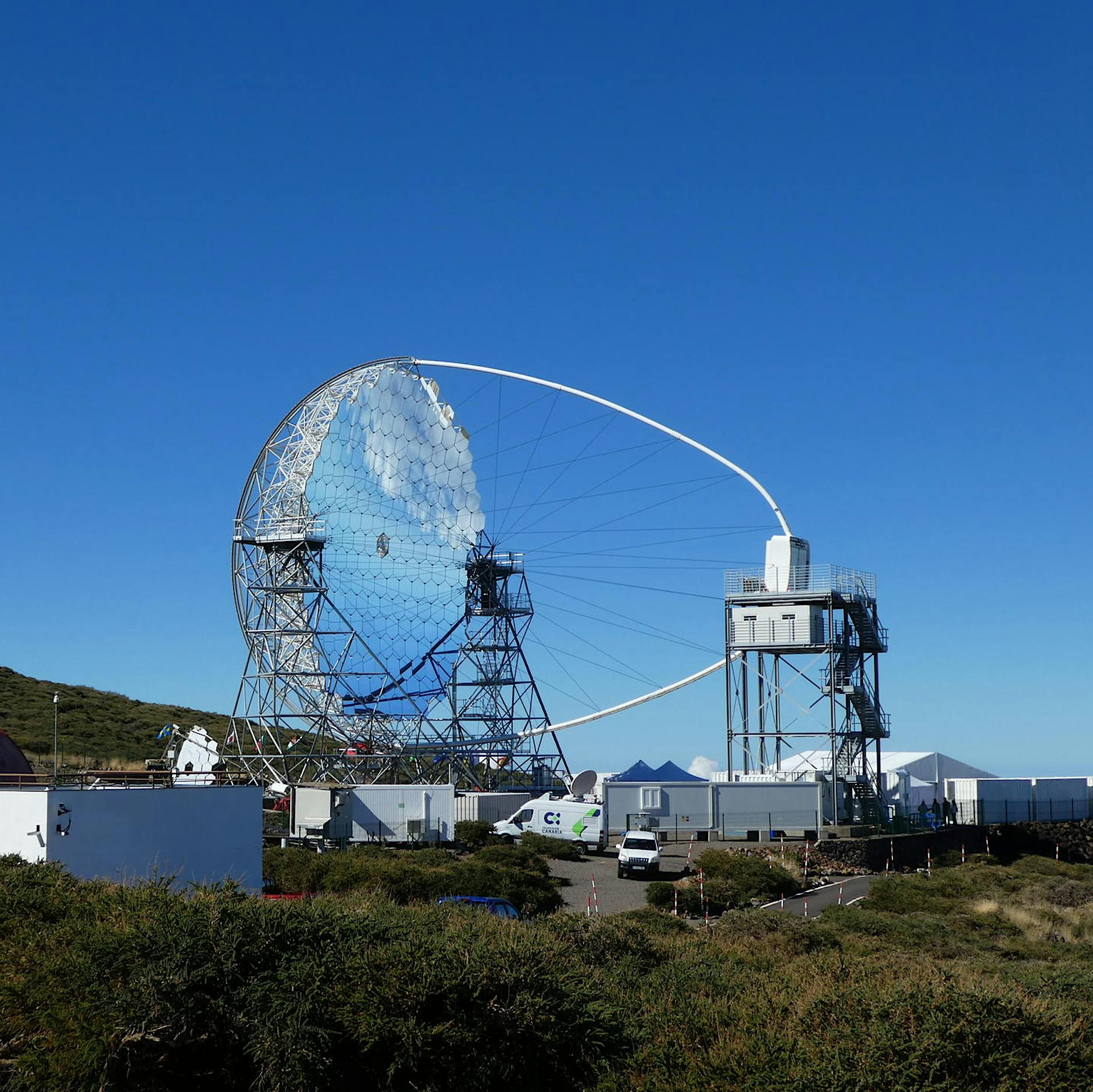 Teleskop in La Palma soll Geburt schwarzer Löcher beobachten
