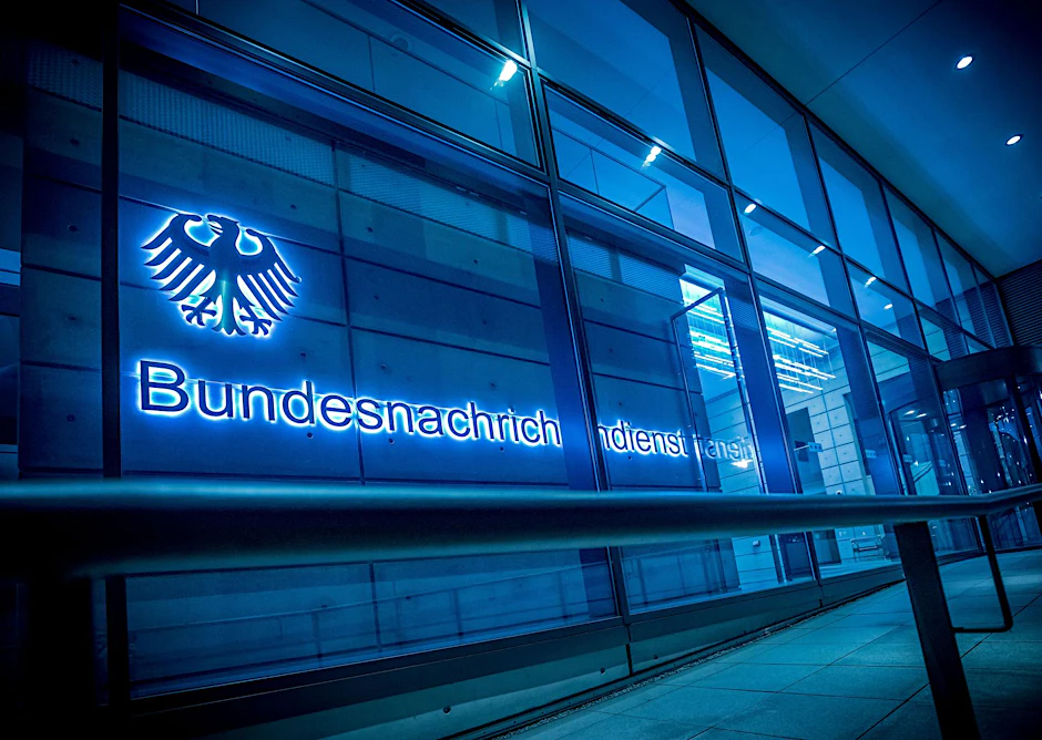 Der Eingang zum Bundesnachrichtendienst BND, aufgenommen in der neuen Zentrale in der Chausseestraße in Berlin. 