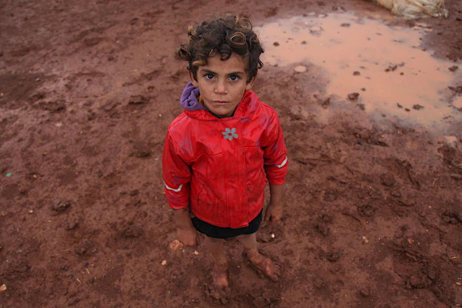 Ein syrisches Kind in einem Flüchtlingscamp.