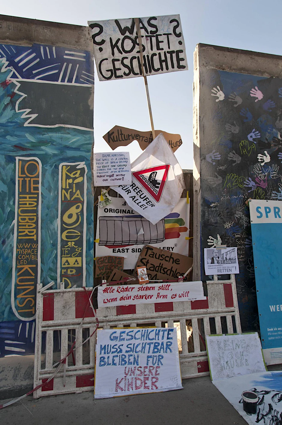 In der Vergangenheit gab es immer wieder Proteste für den Erhalt der East Side Gallery.